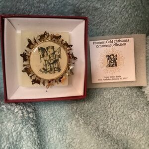 Vintage Hummel Gold Christmas Ornament "Prayer Before Battle"